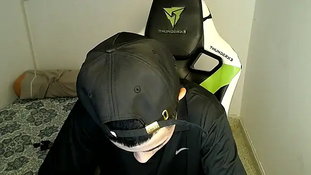 Snapshot of bby_santi chatting on 03-12-25, 05:49 bby santi online show from 03-12-25, 05:49