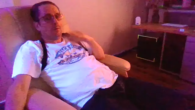 Snapshot of Minm666 chatting on 01-14-25, 10:23 Minm666 online show from 01-14-25, 10:23