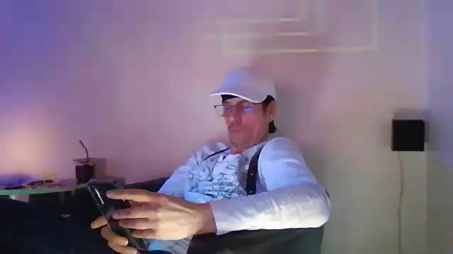 Snapshot of Minm666 chatting on 02-28-25, 10:39 Minm666 online show from 02-28-25, 10:39