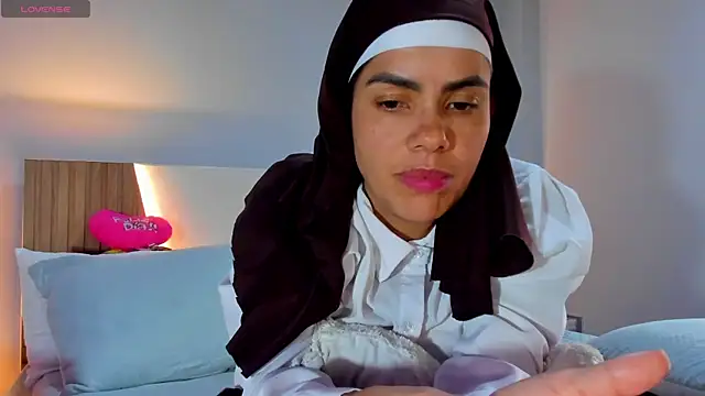 ClaraMariaMon online show from 03-15-25, 07:59