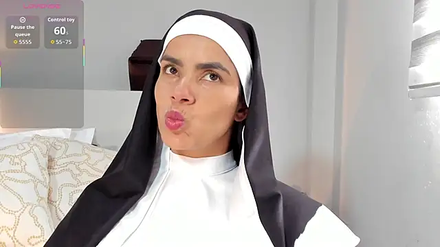 ClaraMariaMon online show from 04-07-26, 02:41