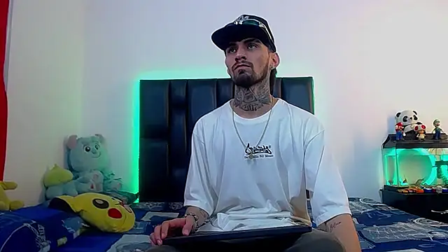 Brutal Sex Fucking online show from 06-22-26, 02:39