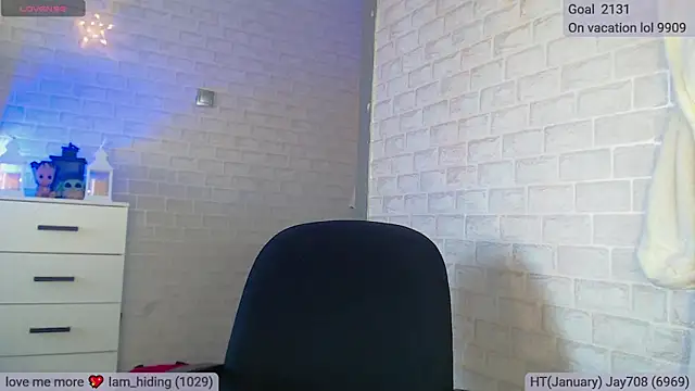 Snapshot of SuchCute chatting on 01-24-25, 05:21 SuchCute online show from 01-24-25, 05:21