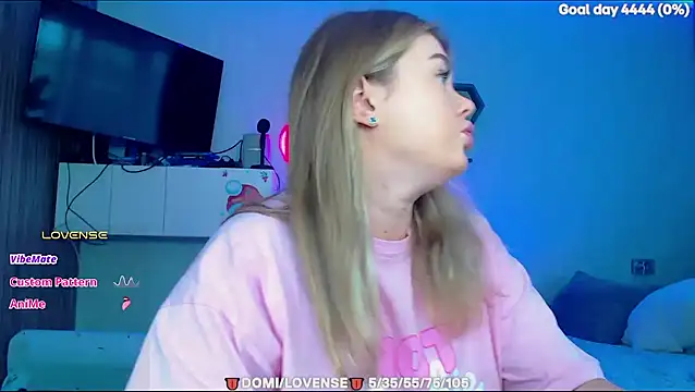 SuchCute online show from 02-08-26, 03:15