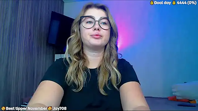 SuchCute online show from 11-23-25, 03:05