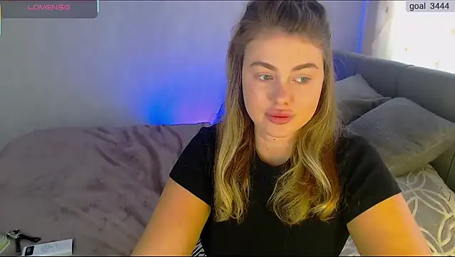 SuchCute online show from 11-06-25, 02:37