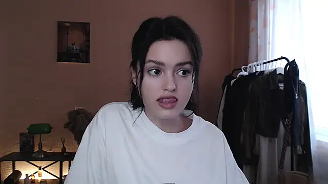 CuteRuby99 online show from 10-25-25, 10:14