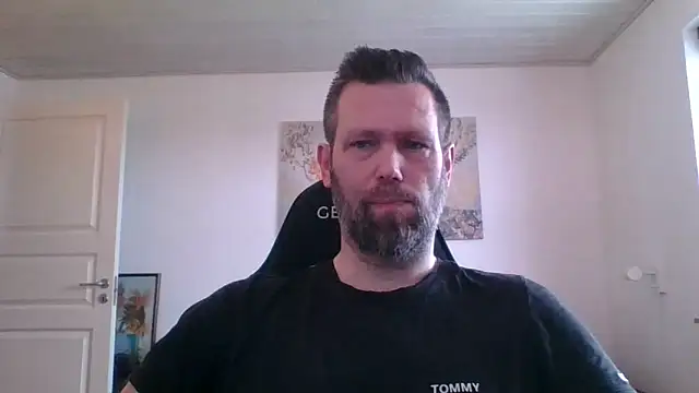 Snapshot of Gotta1 chatting on 02-06-26, 12:45 Gotta1 online show from 02-06-26, 12:45