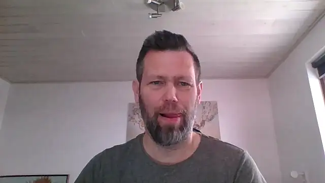 Snapshot of Gotta1 chatting on 02-08-26, 08:23 Gotta1 online show from 02-08-26, 08:23