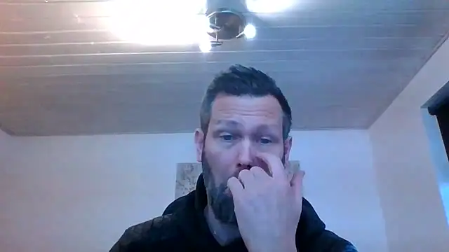 Snapshot of Gotta1 chatting on 02-16-26, 04:27 Gotta1 online show from 02-16-26, 04:27