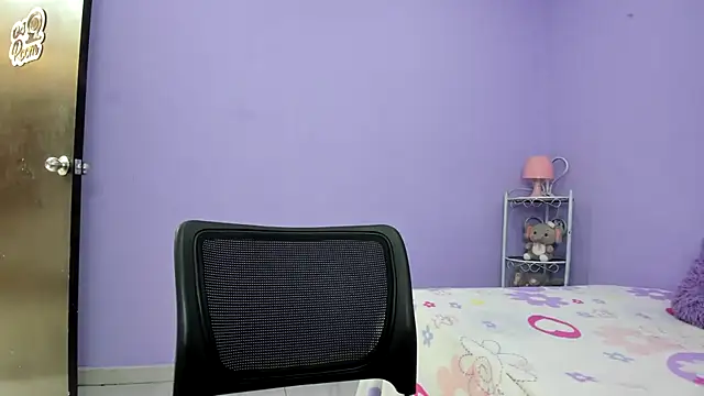 Snapshot of Saloo_uwu chatting on 02-20-25, 02:24 Saloo uwu online show from 02-20-25, 02:24
