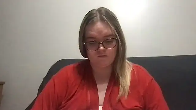 honeyyy24 online show from 04-02-26, 10:49