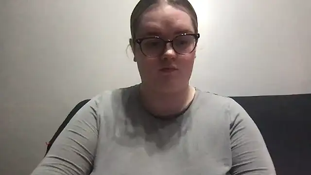 honeyyy24 online show from 03-28-26, 08:43