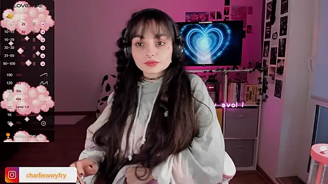 mollydoorsis1 online show from 02-09-25, 01:56