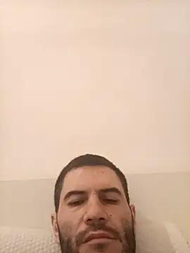 Snapshot of Gigolo4040 chatting on 01-08-25, 07:13 Gigolo4040 online show from 01-08-25, 07:13