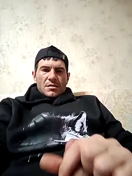 Snapshot of Gigolo4040 chatting on 02-28-25, 05:15 Gigolo4040 online show from 02-28-25, 05:15