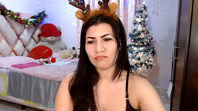 Snapshot of nahomi_star_model chatting on 12-20-24, 03:03 nahomi star model online show from 12-20-24, 03:03