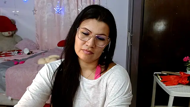 nahomi star model online show from 11-02-25, 03:44