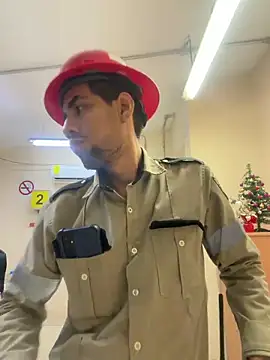 EnriquePersian197 online show from 12-15-25, 12:44