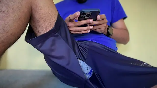 Snapshot of EnriquePersian197 chatting on 03-02-25, 09:52 EnriquePersian197 online show from 03-02-25, 09:52