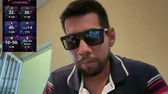 Snapshot of EnriquePersian197 chatting on 10-07-25, 06:53 EnriquePersian197 online show from 10-07-25, 06:53