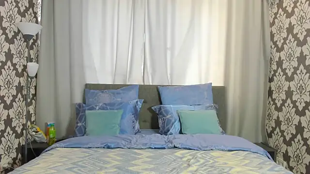 Snapshot of kirraa_ chatting on 09-13-25, 01:00 kirraa  online show from 09-13-25, 01:00