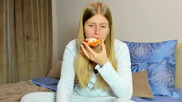 kirraa  online show from 12-05-25, 04:38