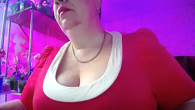 Snapshot of _Sweet_Woman chatting on 03-17-25, 04:19  Sweet Woman online show from 03-17-25, 04:19