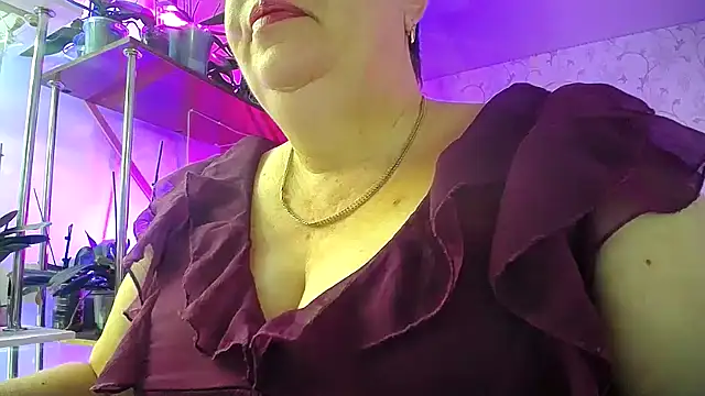 Snapshot of _Sweet_Woman chatting on 09-28-25, 05:25  Sweet Woman online show from 09-28-25, 05:25