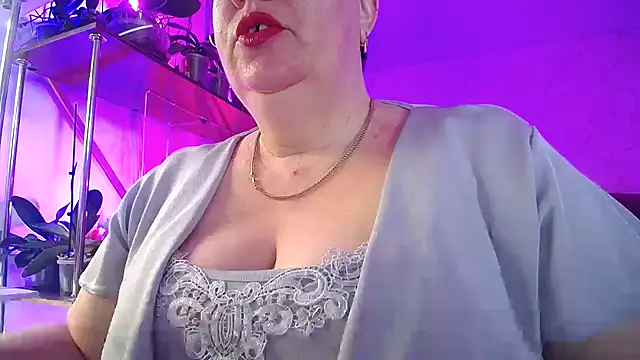  Sweet Woman online show from 03-09-26, 05:33