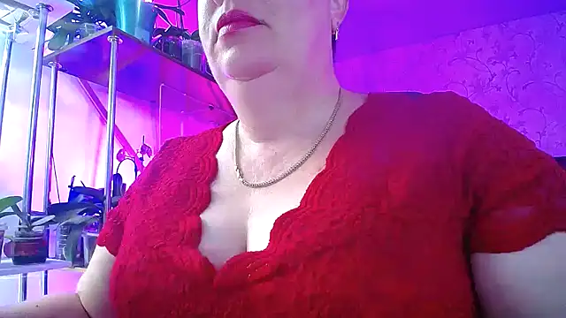 Snapshot of _Sweet_Woman chatting on 09-15-25, 04:24  Sweet Woman online show from 09-15-25, 04:24
