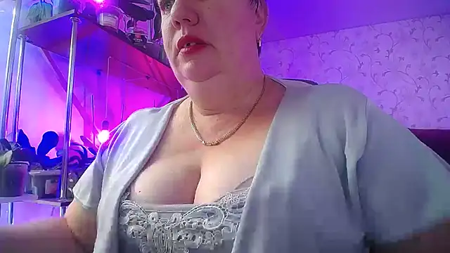Snapshot of _Sweet_Woman chatting on 07-15-26, 11:50 Sweet Woman online show from 07-15-26, 11:50