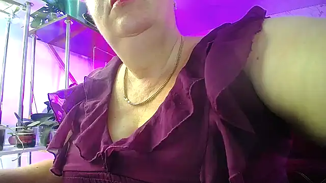 Snapshot of _Sweet_Woman chatting on 09-11-25, 04:01  Sweet Woman online show from 09-11-25, 04:01