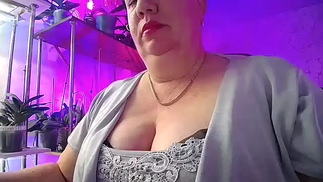  Sweet Woman online show from 10-27-25, 02:29