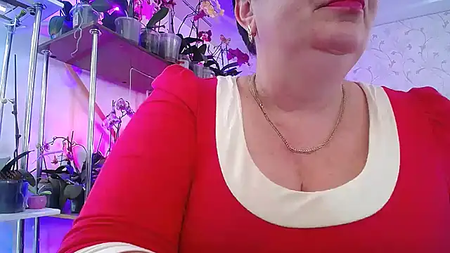 Snapshot of _Sweet_Woman chatting on 02-23-25, 12:16  Sweet Woman online show from 02-23-25, 12:16