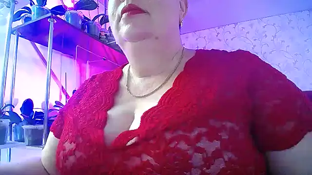 Snapshot of _Sweet_Woman chatting on 06-13-26, 12:14 Sweet Woman online show from 06-13-26, 12:14