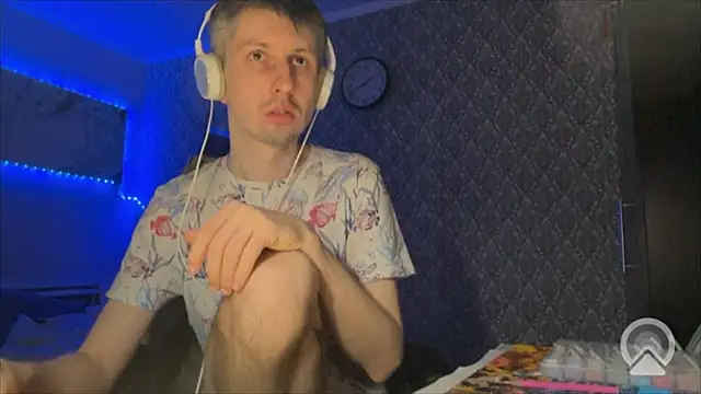 Aki-Laky online show from 03-19-26, 08:42