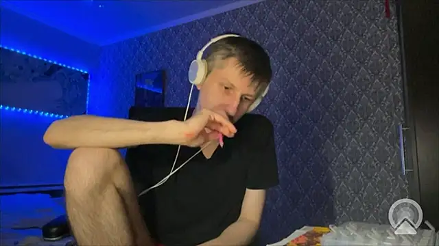 Aki-Laky online show from 03-26-26, 09:24