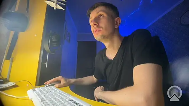 Aki-Laky online show from 07-10-26, 07:58