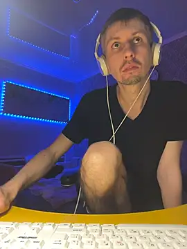 Aki-Laky online show from 12-03-25, 07:13