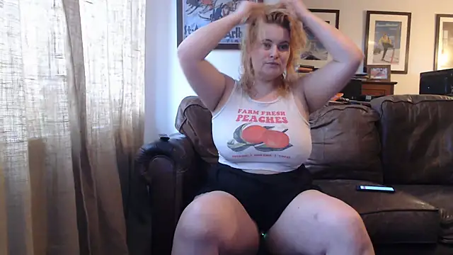 JosieAndYou online show from 03-21-25, 05:23