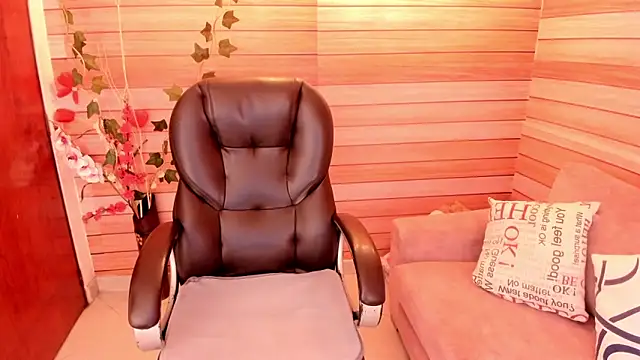 marien thomson  online show from 10-26-25, 09:26