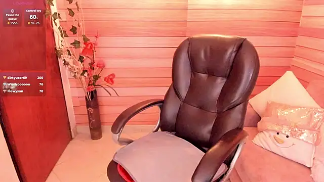 marien thomson  online show from 11-17-25, 02:26