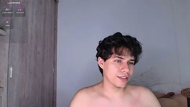 Snapshot of Naytoon__lex chatting on 05-10-26, 01:25 Naytoon lex online show from 05-10-26, 01:25