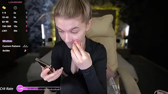 Snapshot of AnacondaOn chatting on 03-21-25, 07:33 AnacondaOn online show from 03-21-25, 07:33