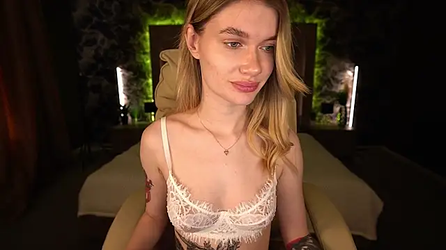 Snapshot of AnacondaOn chatting on 03-01-25, 12:56 AnacondaOn online show from 03-01-25, 12:56