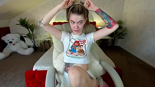 Snapshot of AnacondaOn chatting on 03-22-25, 09:24 AnacondaOn online show from 03-22-25, 09:24