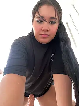 Snapshot of melyescobar chatting on 02-27-25, 12:12 melyescobar online show from 02-27-25, 12:12