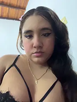 Snapshot of melyescobar chatting on 09-23-25, 03:24 melyescobar online show from 09-23-25, 03:24