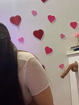 melyescobar online show from 02-12-26, 04:01